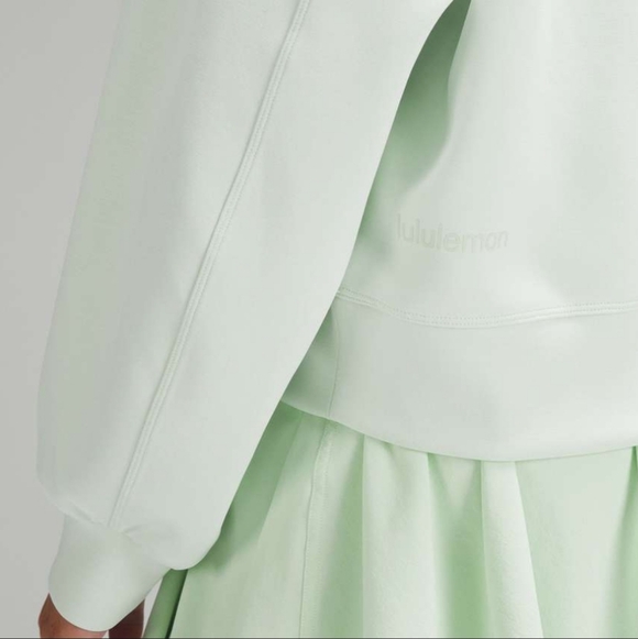Lululemon Softstreme Perfectly Oversized Cropped Crew Top Kohlrabi Green Sz 6 - Picture 3 of 9